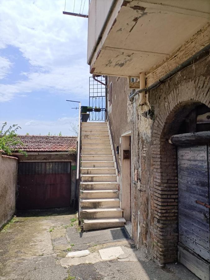Nepi - Intero Alloggio Nel Centro Storico Exterior photo
